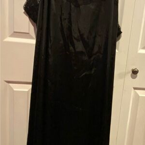 Catherines Black Satin gown and matching robe